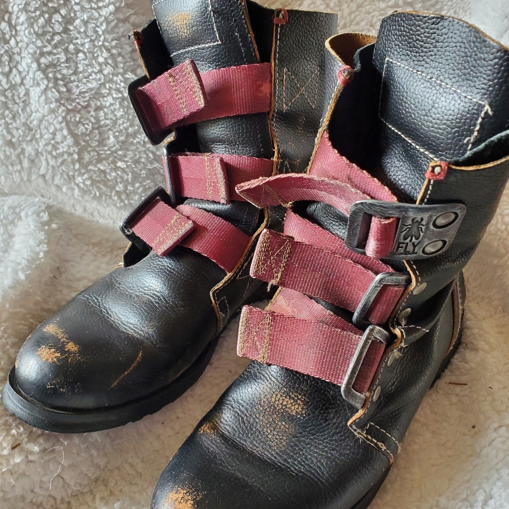 Fly-London Boots